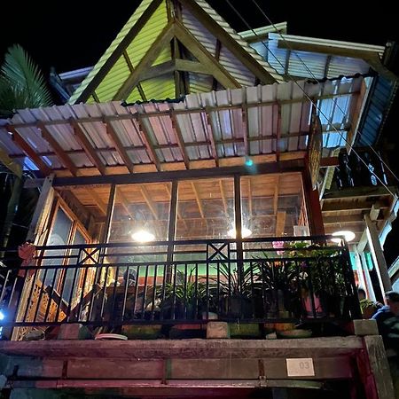 Smiley'S Homestay Berastagi Extérieur photo