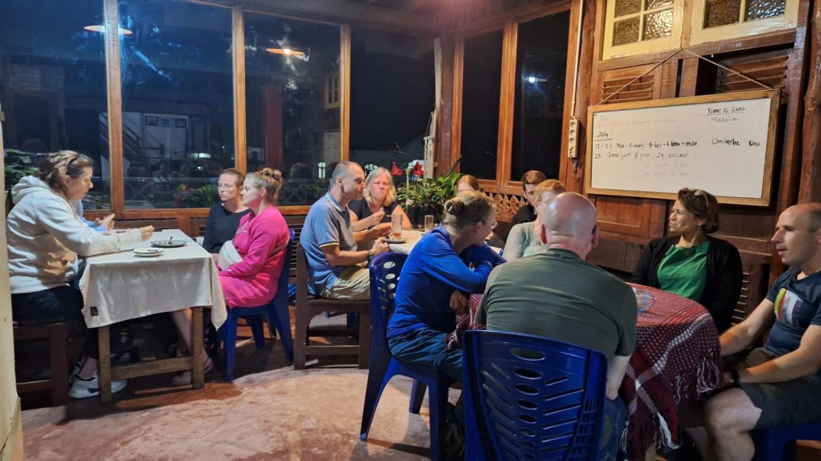 Smiley'S Homestay Berastagi Extérieur photo