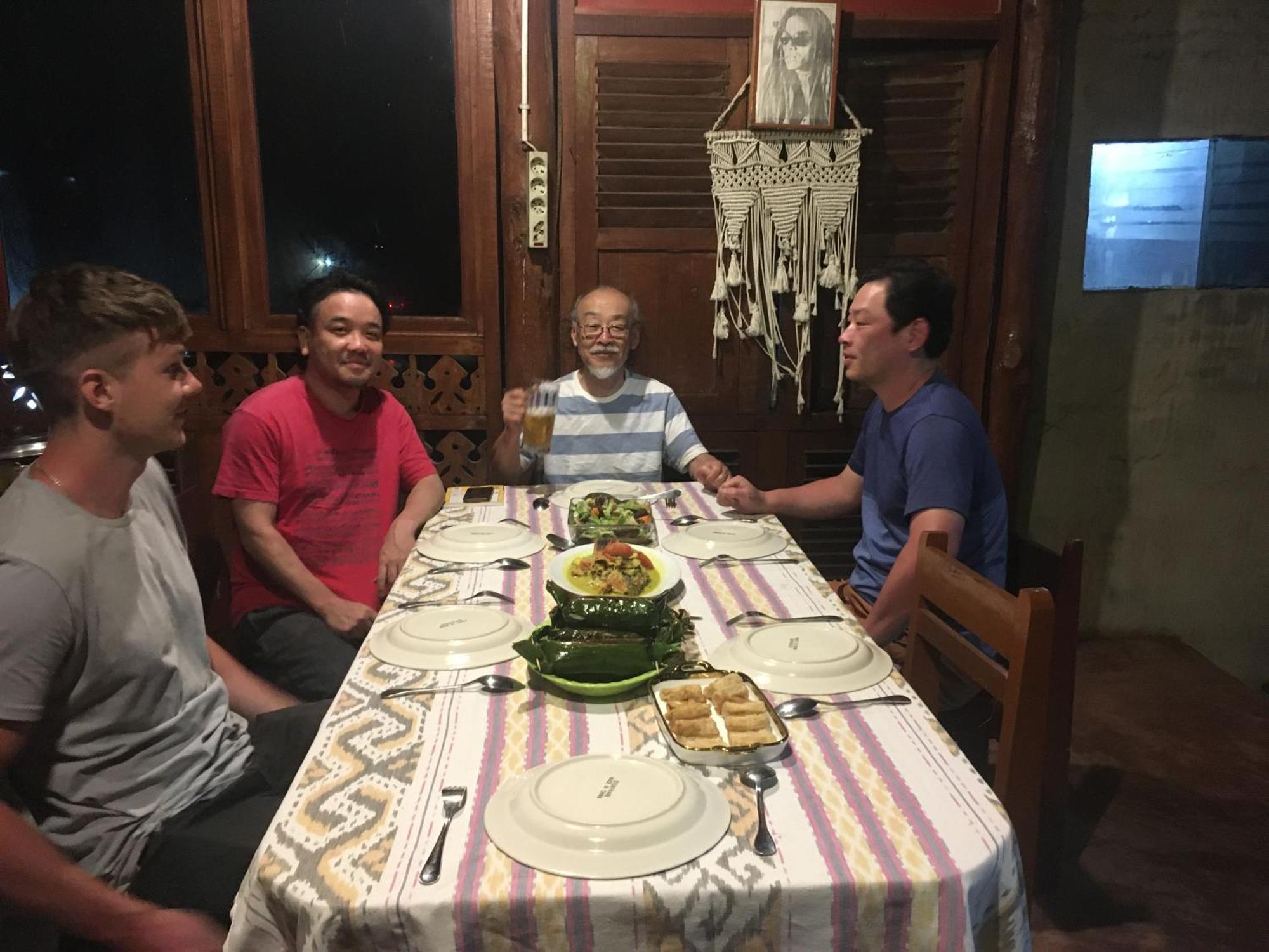 Smiley'S Homestay Berastagi Extérieur photo