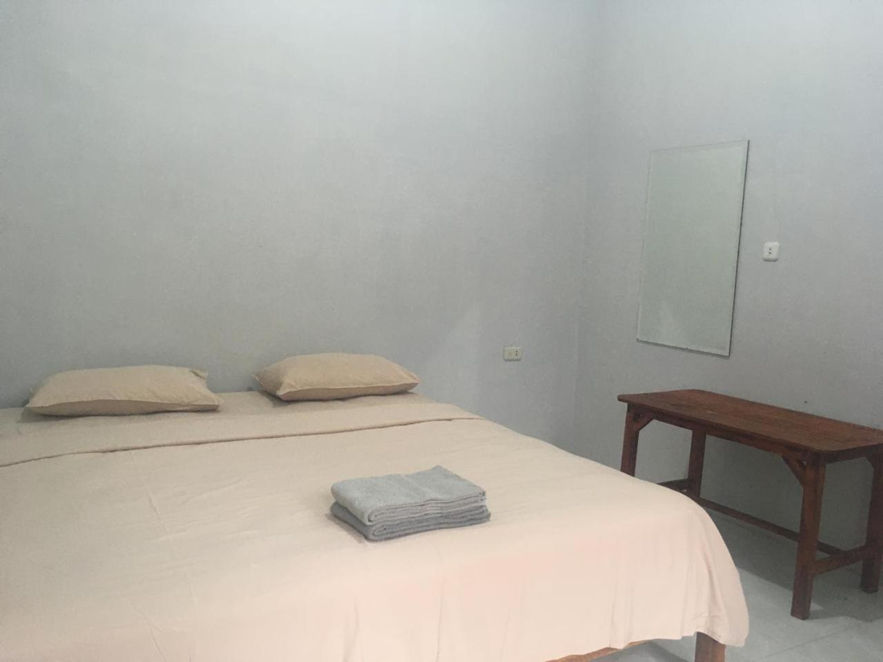 Smiley'S Homestay Berastagi Extérieur photo